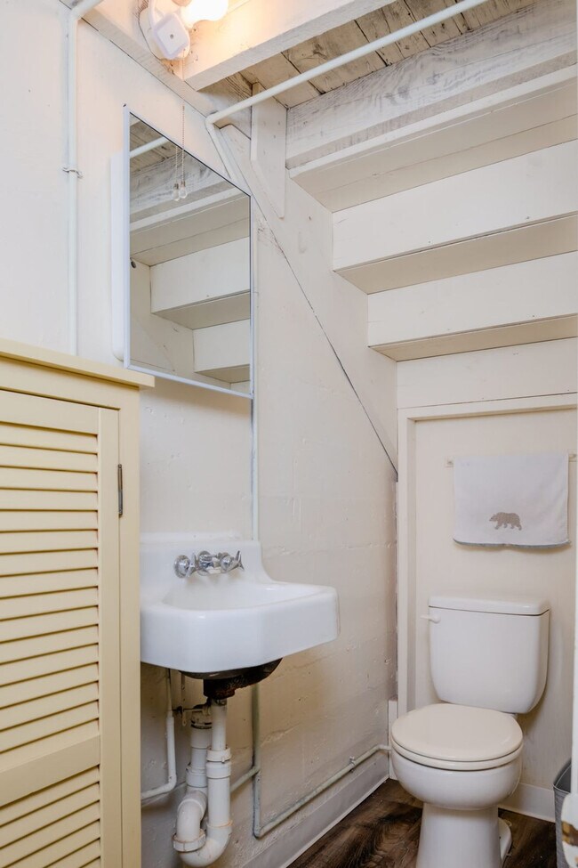 Building Photo - 301 W Wisconsin Ave