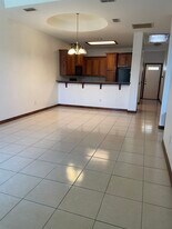 Building Photo - 3043 Scotland Dr