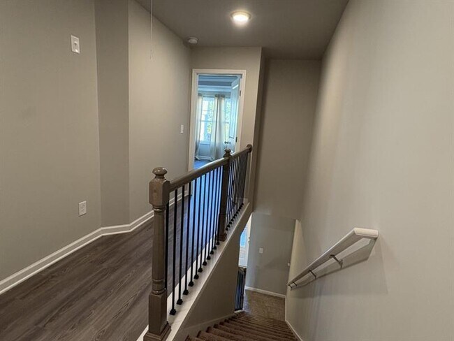 Building Photo - 5125 Fox Den Rd