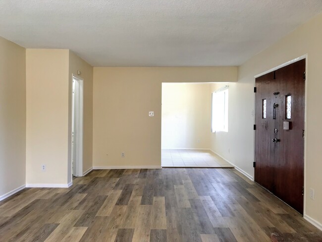 Building Photo - 4441 W 134th St