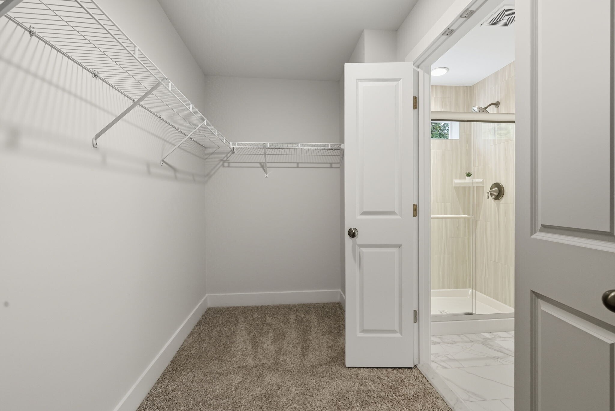 Building Photo - 328 Ridge Rd