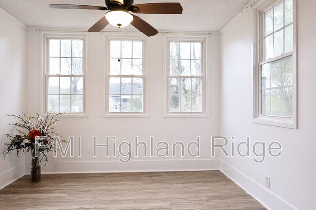 Building Photo - 217 Fite Ave E