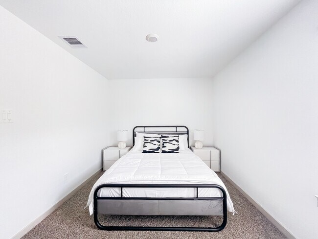 Building Photo - 29830 Wildcat Wy