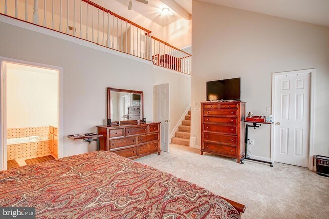Building Photo - 9700 Whitley Park Pl