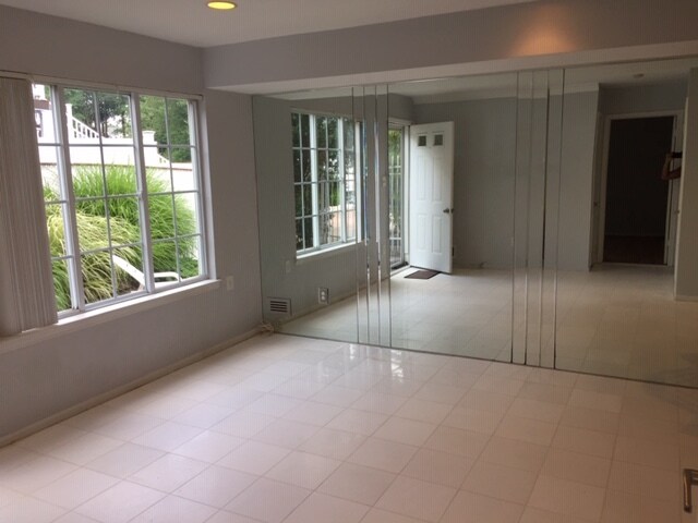 Building Photo - 22 Sharrotts Rd