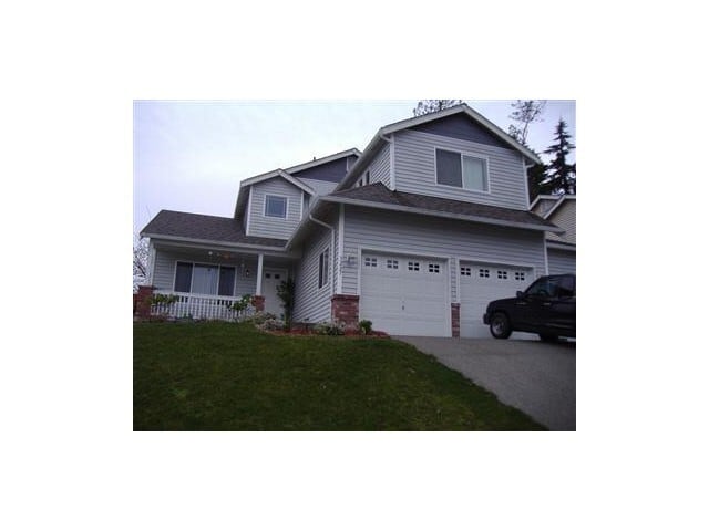 Primary Photo - 4 Bedroom 2.5 Bath plus Bonus Room in East...