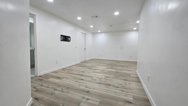 Building Photo - 12977 S Oberon Ln