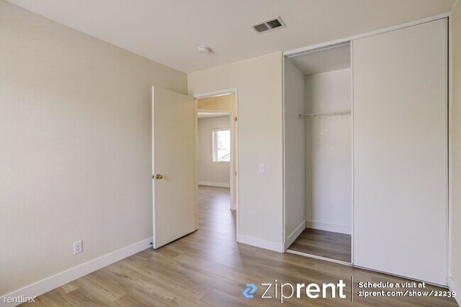 Building Photo - 4 br, 2.5 bath House - 1025 Viewpointe Ln,...