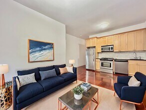 Building Photo - 607 W 137th St