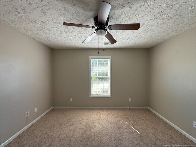 Building Photo - 136 Ivy Stone Dr