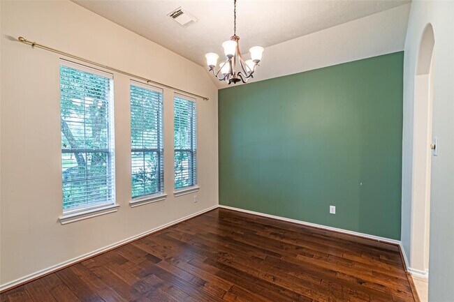 Building Photo - 17911 Serene Shore Dr