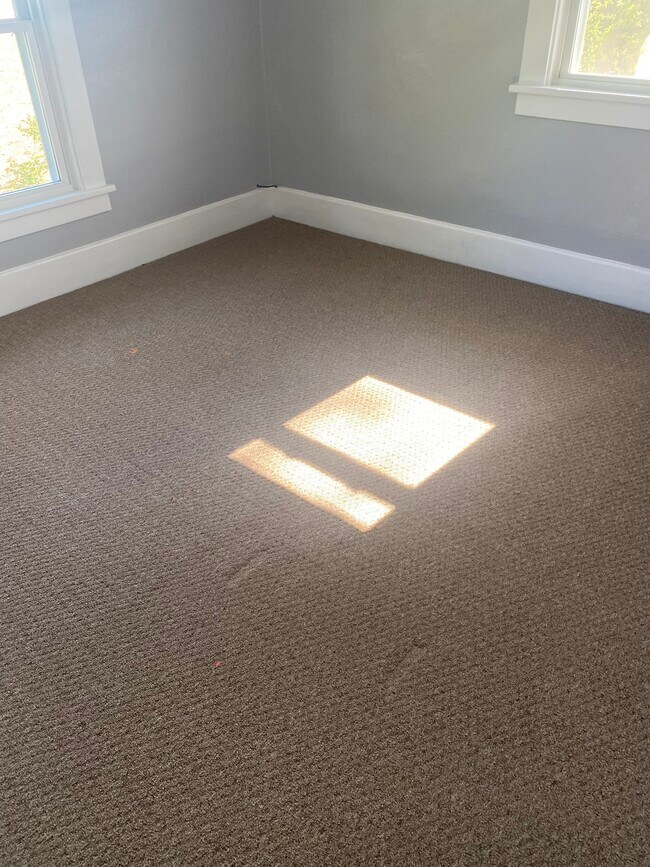 Building Photo - 11790 23 Mile Rd