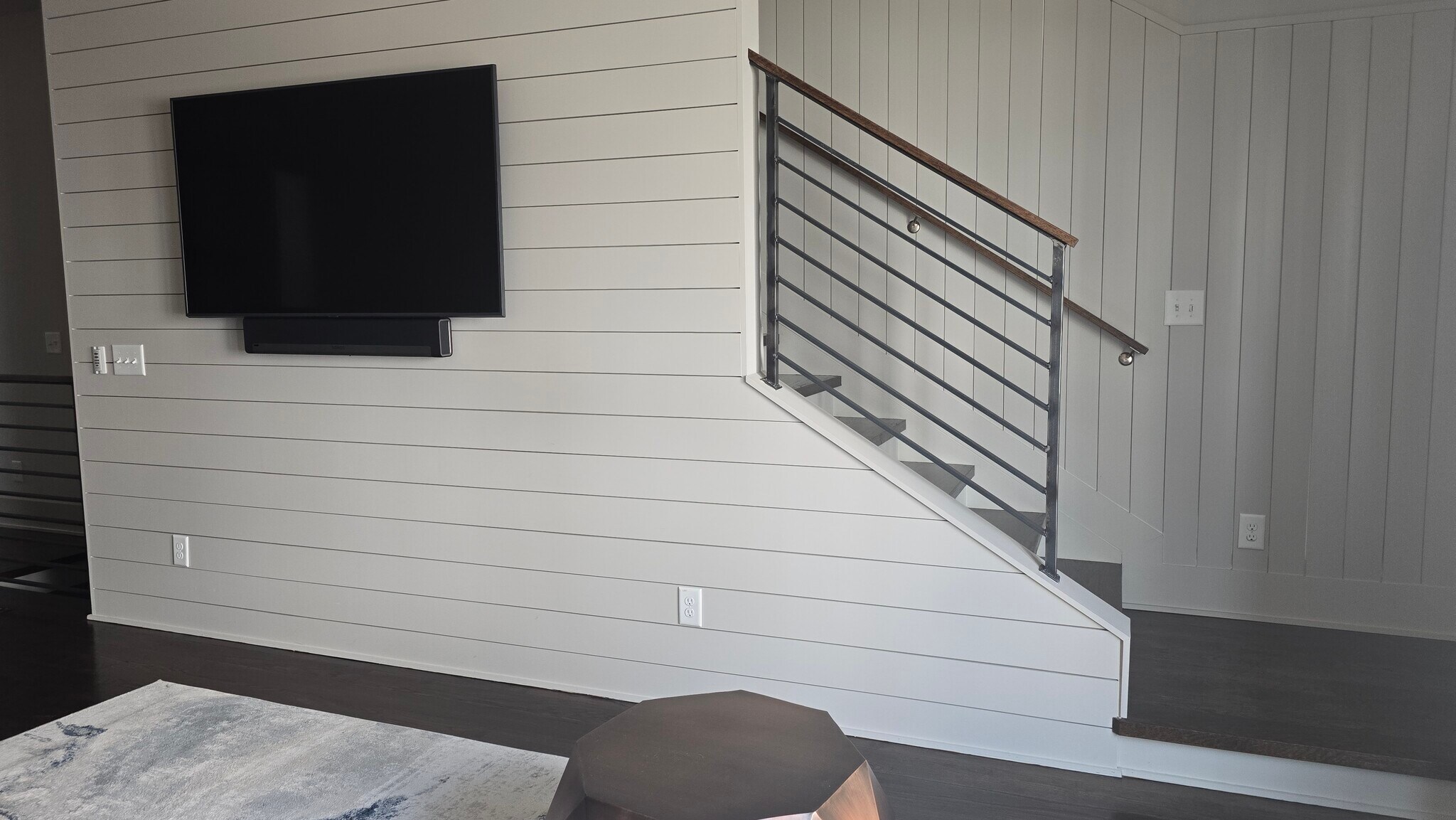 Building Photo - 117 City View Ct NE