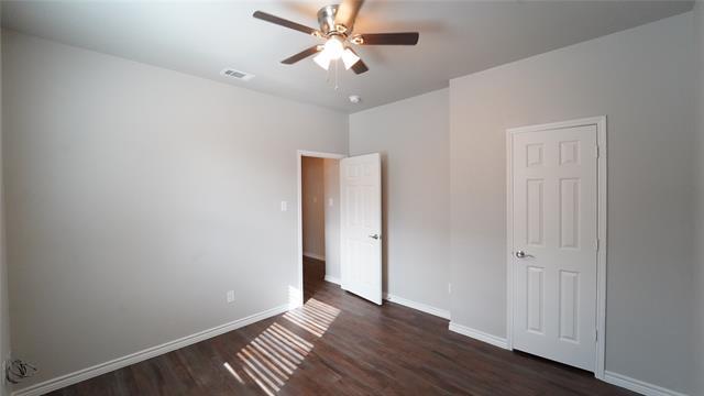 Building Photo - 1133 Story Book Ln