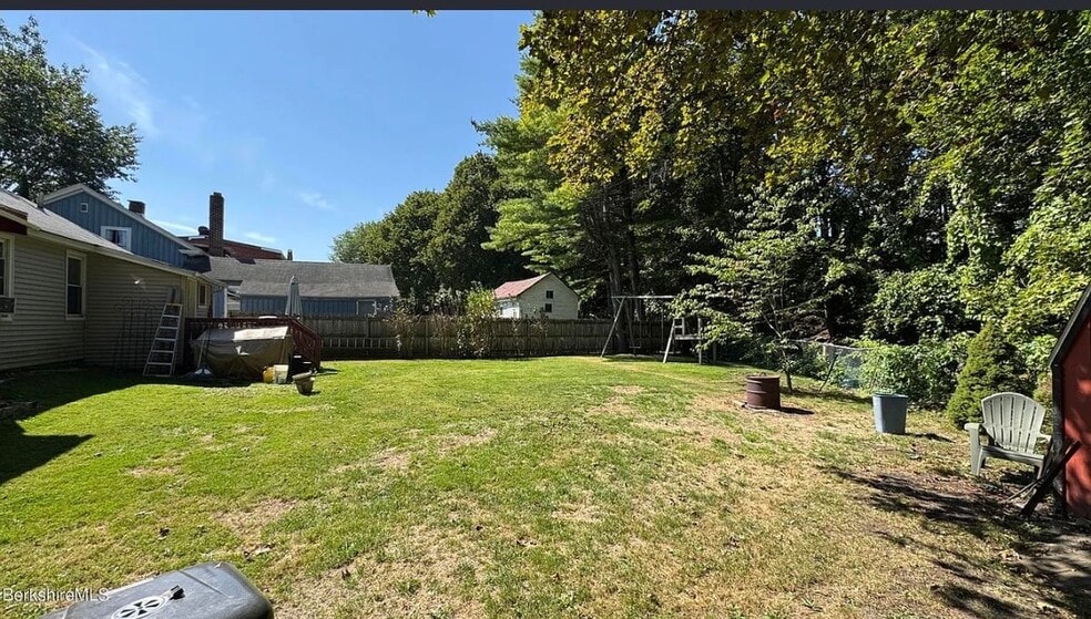 Building Photo - 100 Columbia St