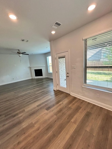 Building Photo - 1704 Dunbrook Rd