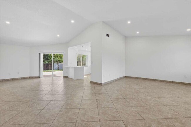 Building Photo - 1329 SW 151st Way