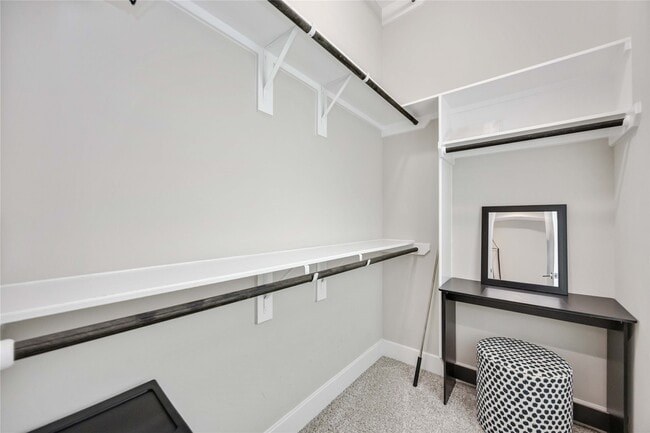 Building Photo - 2611 Huntington Creek Ln