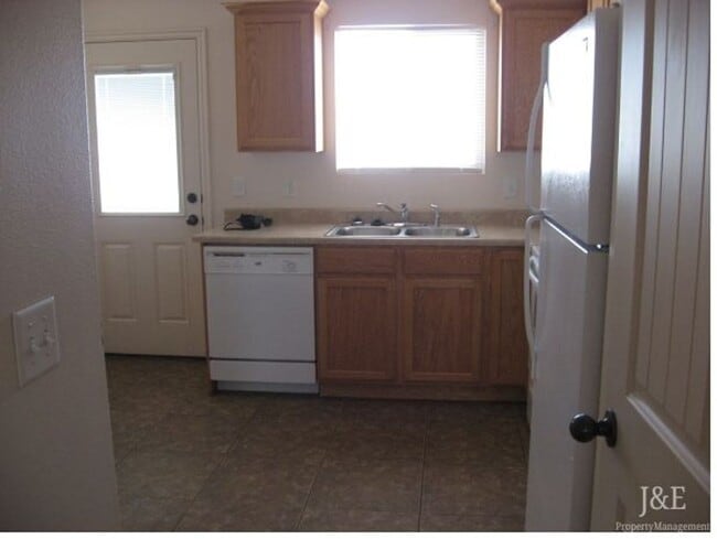 Building Photo - 4165 W 75 N