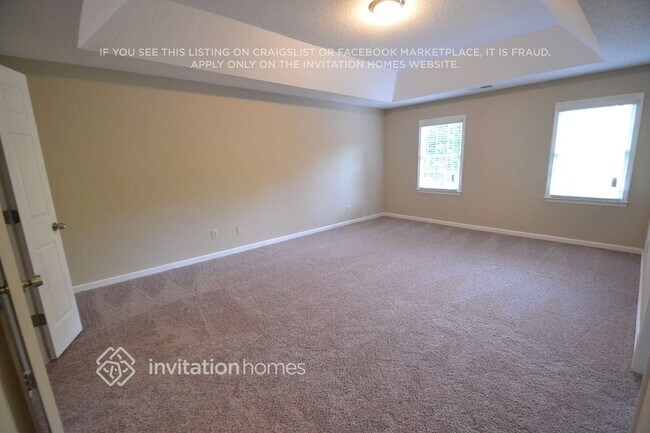 Building Photo - 2862 Wynford Dr S W