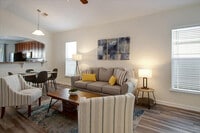 Building Photo - 11 Summer Lake Way