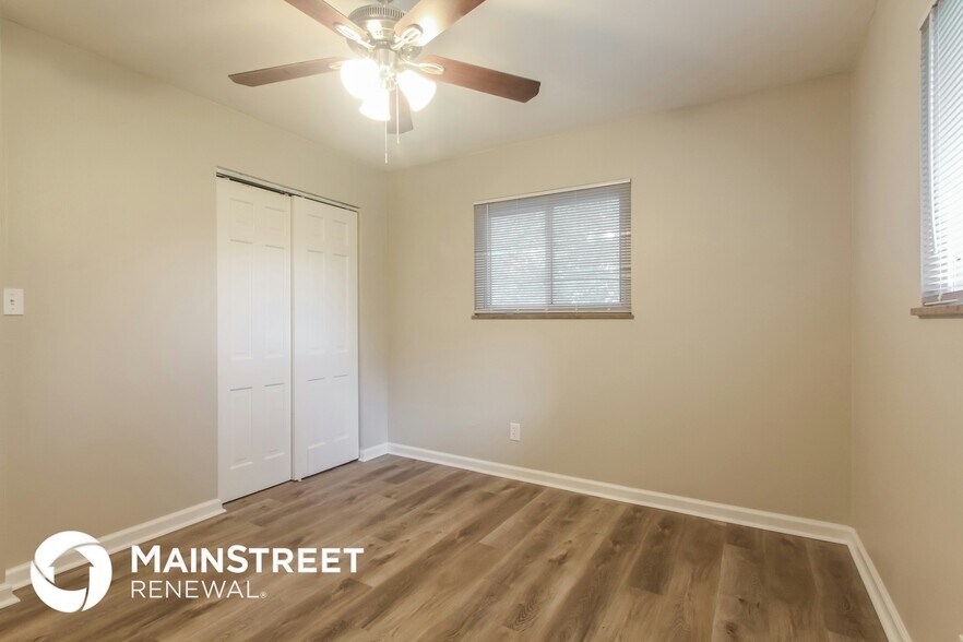 Building Photo - 5105 Rixon Ave