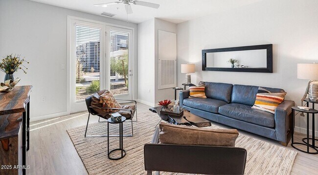 Building Photo - 6025 W Thomas Rd