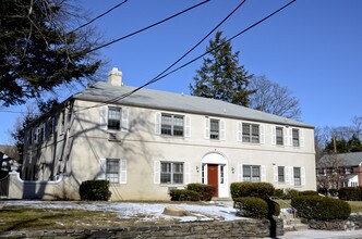 Building Photo - Hampden Manor