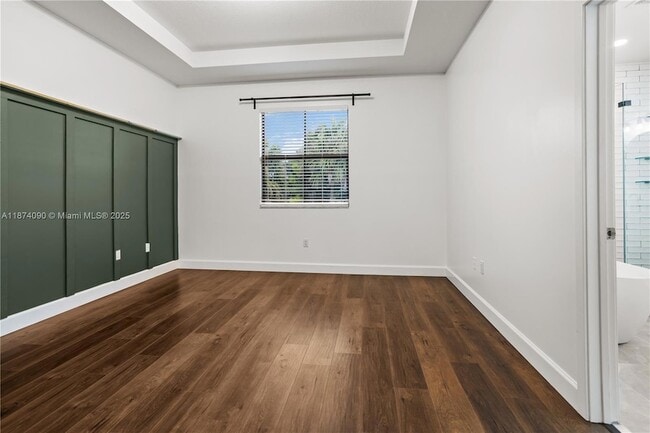 Building Photo - 4859 NW 55th Pl