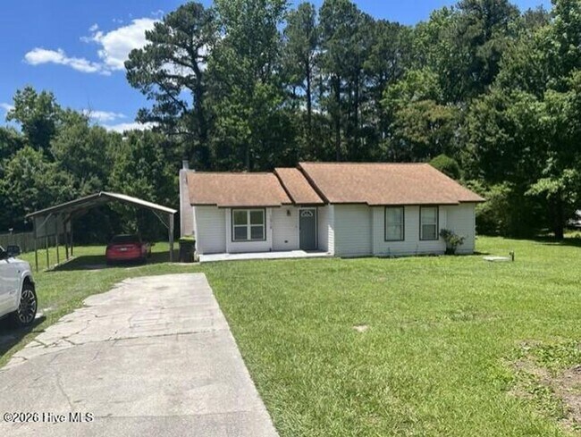 Building Photo - 1312 Wolf Swamp Rd
