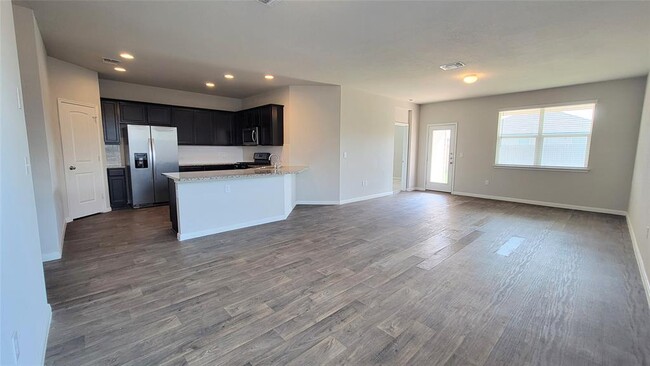 Building Photo - 100 Harlan Dr