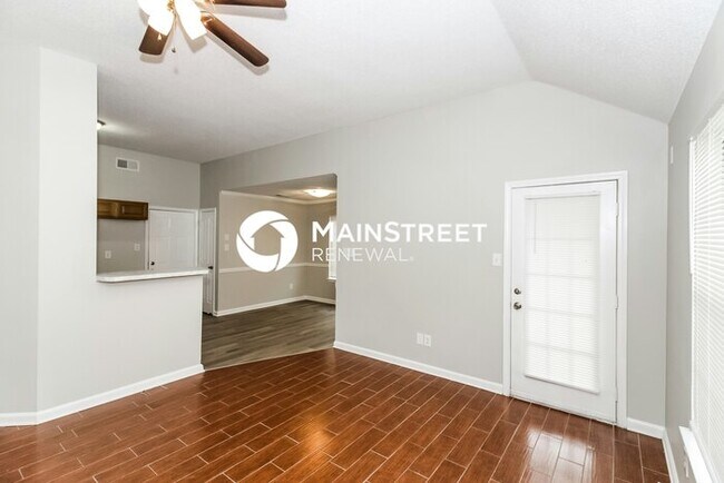 Building Photo - 3 Bedroom Pet-Friendly Home in Cordova, TN with Main Street Renewal
