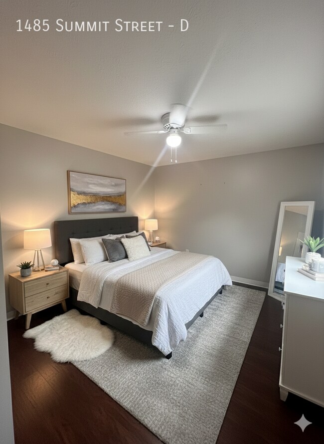 Building Photo - 1485 Summit St