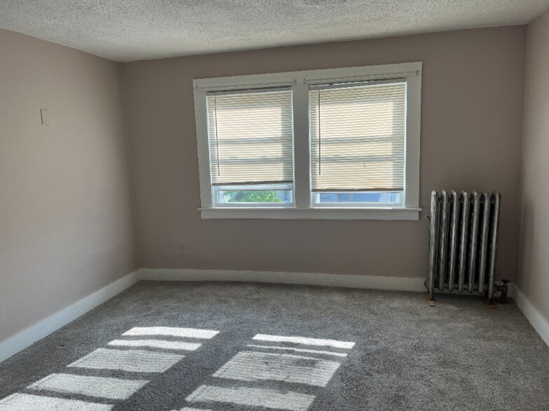 Building Photo - 83 Firglade Ave