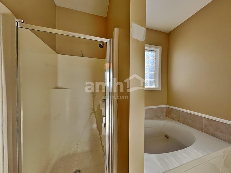 Building Photo - 103 Ridgeview Trce