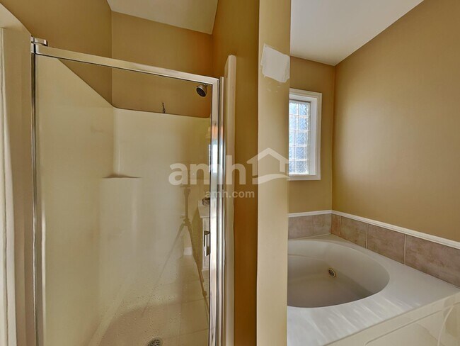 Building Photo - 103 Ridgeview Trce