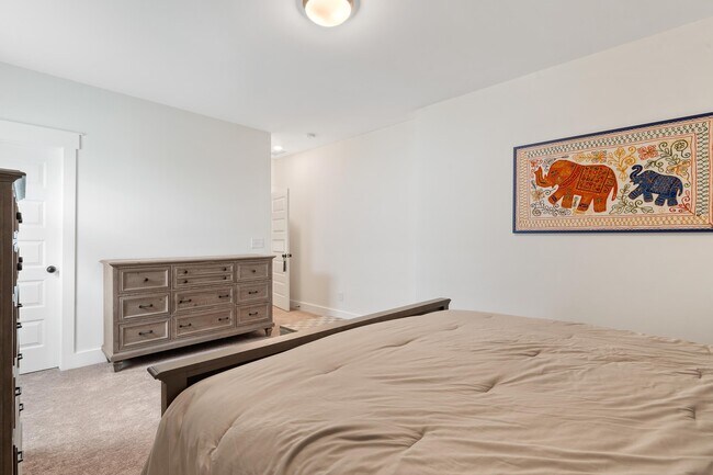 Building Photo - 1100 Hidden Hills Cir