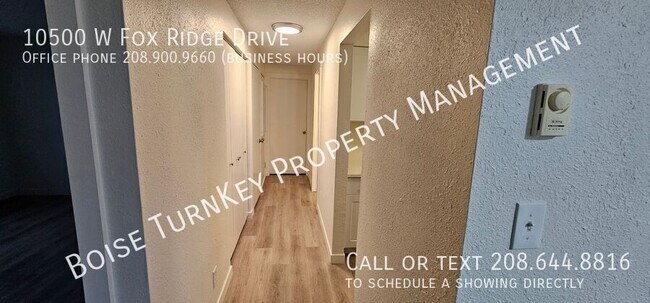 Building Photo - 10500 W Fox Ridge Dr