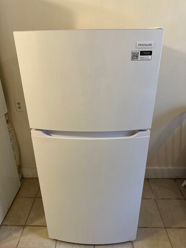 Building Photo - 1315 China St