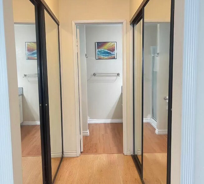 Building Photo - 660 Golden Springs Dr