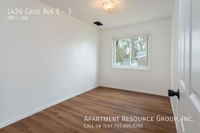 Building Photo - 1426 Case Ave E