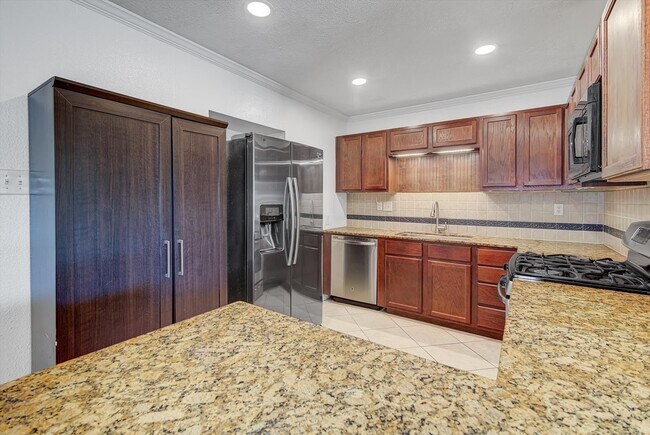 Building Photo - 116 Tarpon Ave