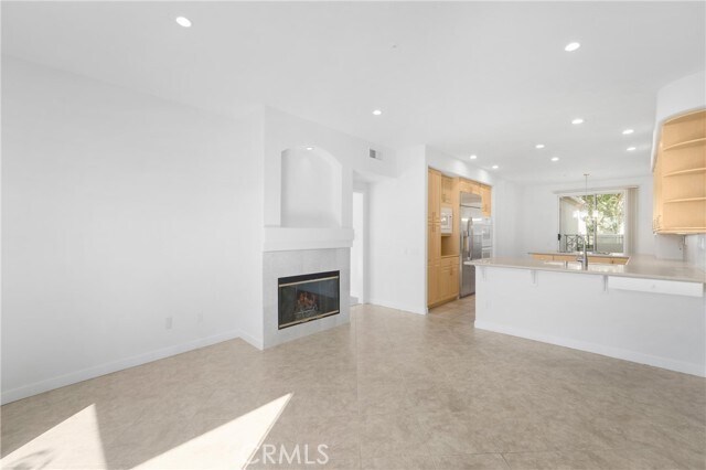 Building Photo - 9 Siena