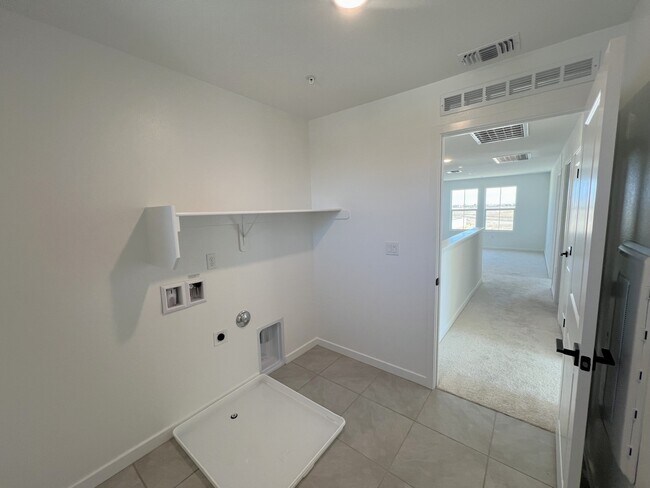 Building Photo - 6209 Caruso Ave