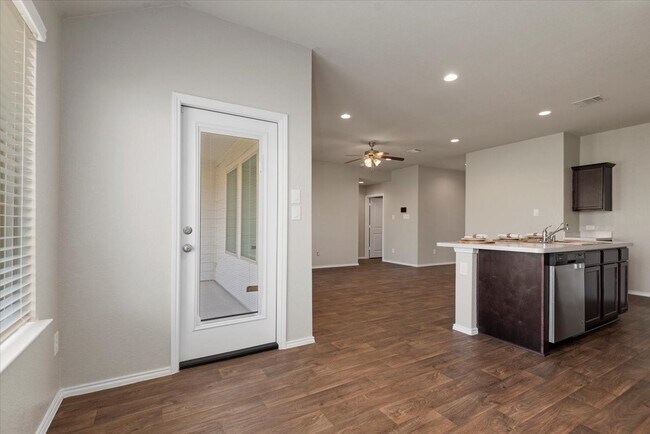 Building Photo - 15332 Timber Preserve Ln