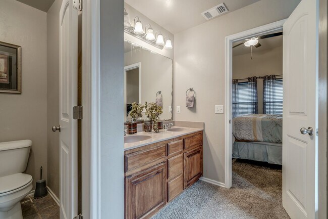 Building Photo - Deer Creek Schools