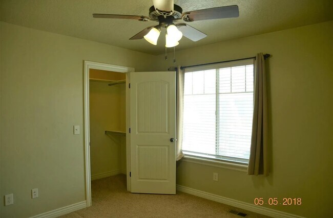 Building Photo - 10433 Sage Vista Way