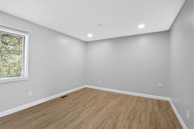 Building Photo - 836 Country Stone Dr