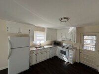 Building Photo - 261 Belcher Rd