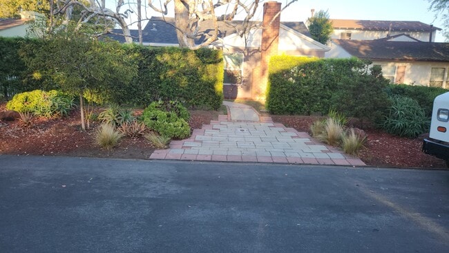 Building Photo - 3548 Military Ave